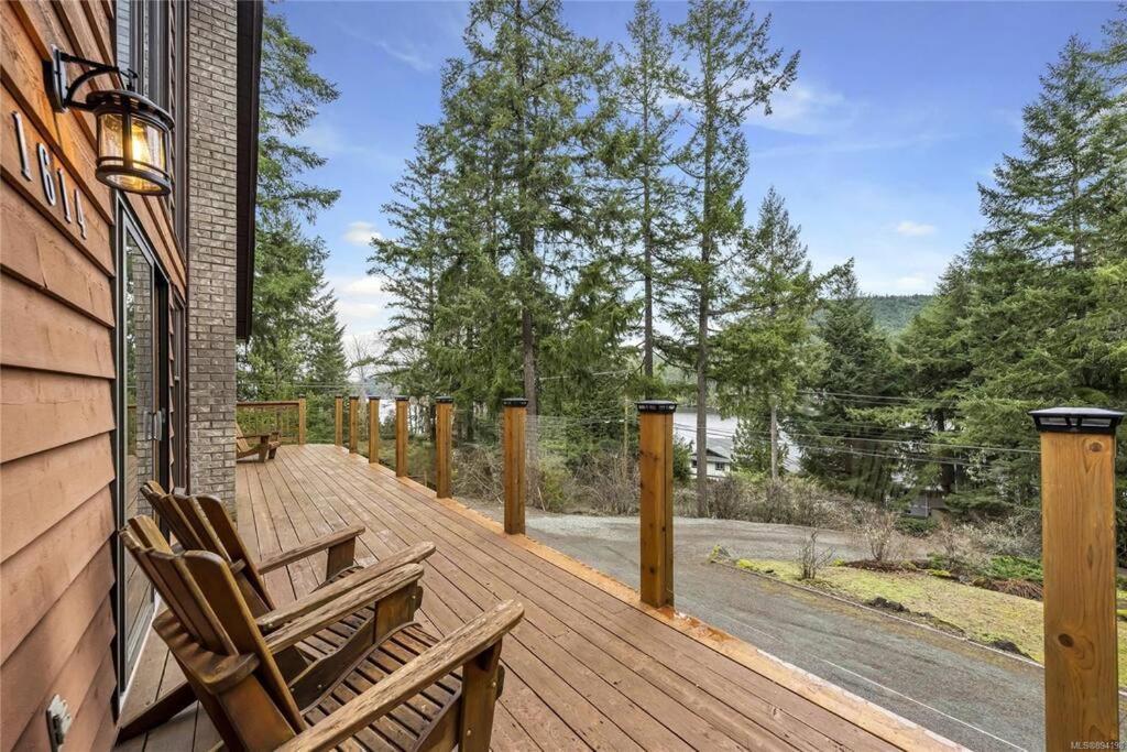 Chalet Style Cottage Near Shawnigan Lake Exterior foto
